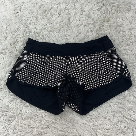 Lululemon Speed Short Ravish Reptile Silver Black / Black - Picture 1 of 5